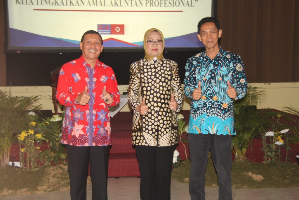 Iwa Karniwa Hadiri Halal Bihalal Ikatan Akuntansi Indonesia di Universitas Widyatama
