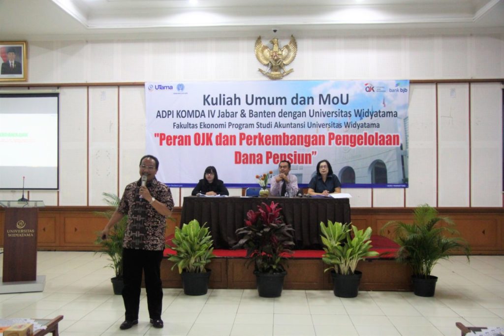 OJK Describes the Importance of Pension Fund Management through Public Lectures at Widyatama University