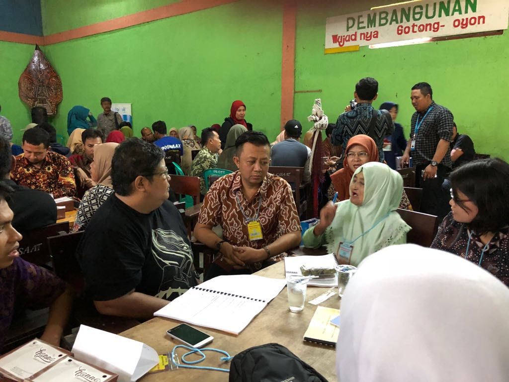 WhatsApp Image 2018 04 24 at 08.58.16 1024x768 - Widyatama Lecturers Empower Economic Potential of Ciater Residents Through Community Service Program