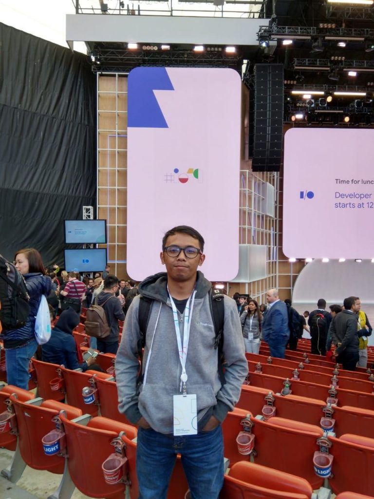 WhatsApp Image 2019 05 13 at 09.14.02 768x1024 - 3 Student Developers from Indonesia Followed Google I/O in USA