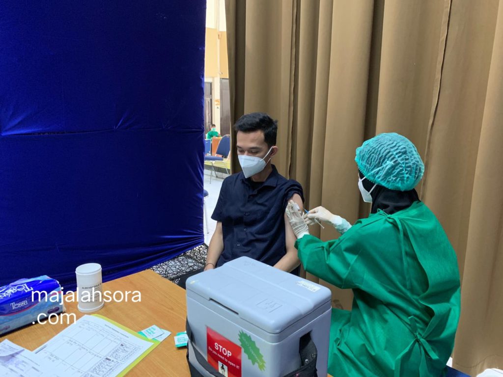 Vaksinasi COVID 19 Universitas Widyatama Kota Bandung 2 1024x768 - Setelah Dosen Dan Karyawan Rencananya Universitas Widyatama Akan Melakukan Vaksinasi Masal Bagi Mahasiswa dan Masyarakat Sekitar