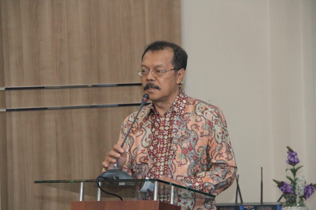 IMG 8878 1024x682 - Rektor Universitas Widyatama Prof. Dr Dadang Suganda Lantik 14 Pejabat Inti Universitas