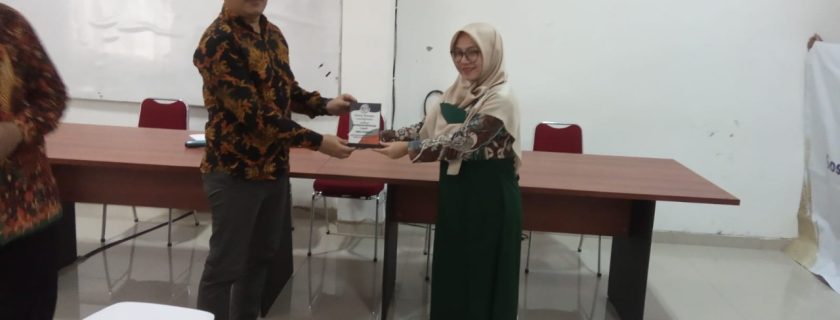 SMKN 8 Bandung Merasakan Manfaat Program “Digital Library” Dosen dan Mahasiswa Perpustakaan & Sains Informasi UTama