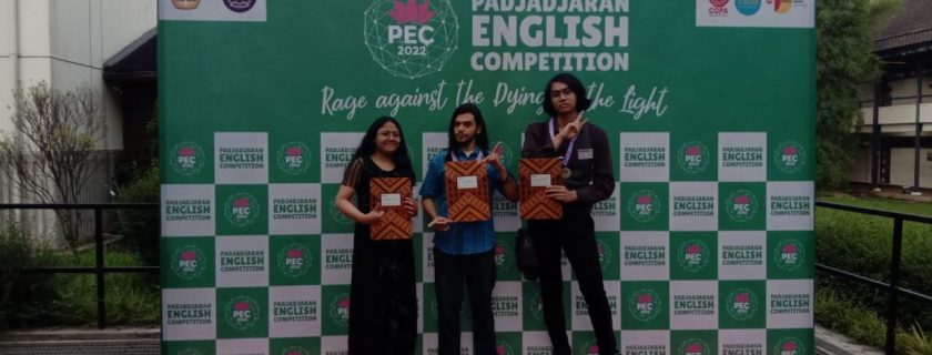 Mahasiswi Program Studi Bahasa Inggris, Universitas Widyatama Meraih Juara Nasional