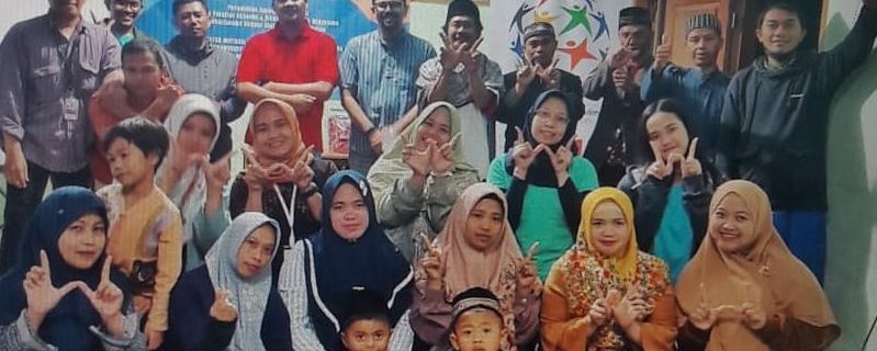UTama Berikan Pelatihan Bertajuk Penciptaan Nilai Pelanggan bagi Para Petani Strawberry Bandung Selatan