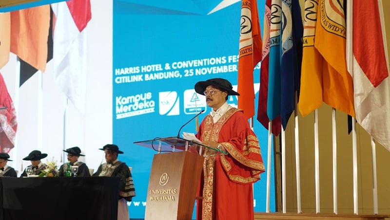Prof Dadang saat memberi sambutan