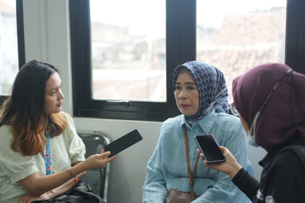 Uning Kuraesin saat diwawancara