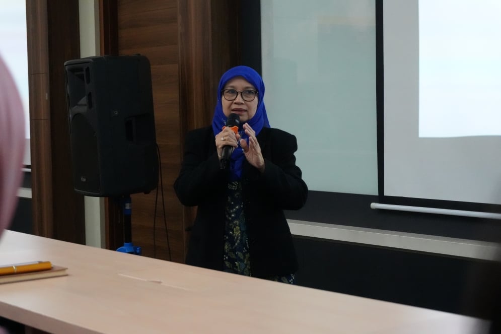 visiting lecturer